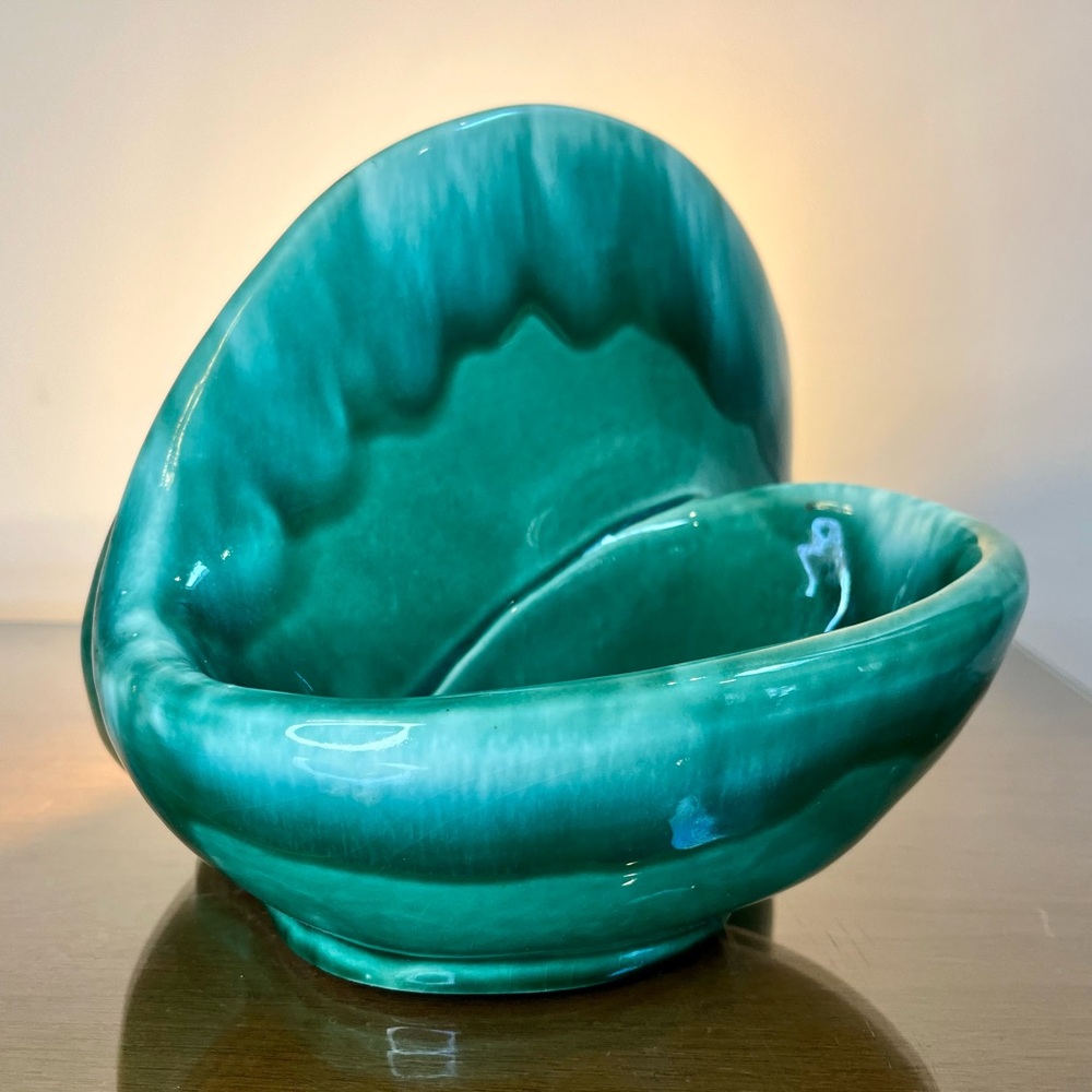 Vintage MCM TV Lamp - Planter, Green Drip Glaze, Shell Design Ambient Light Vibe - Picture 13 of 17